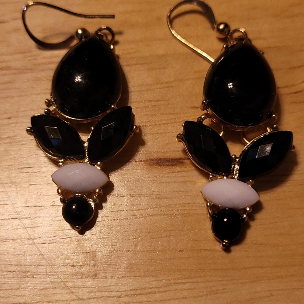 Lightweight earrings